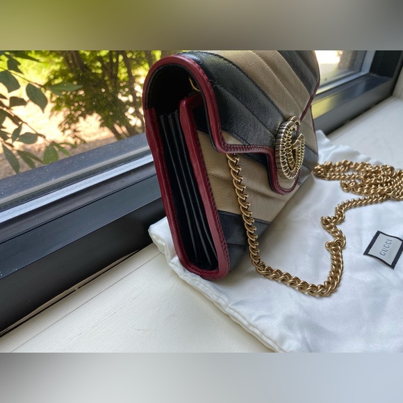 Gucci GG Marmont Purse - Picture 5 of 7